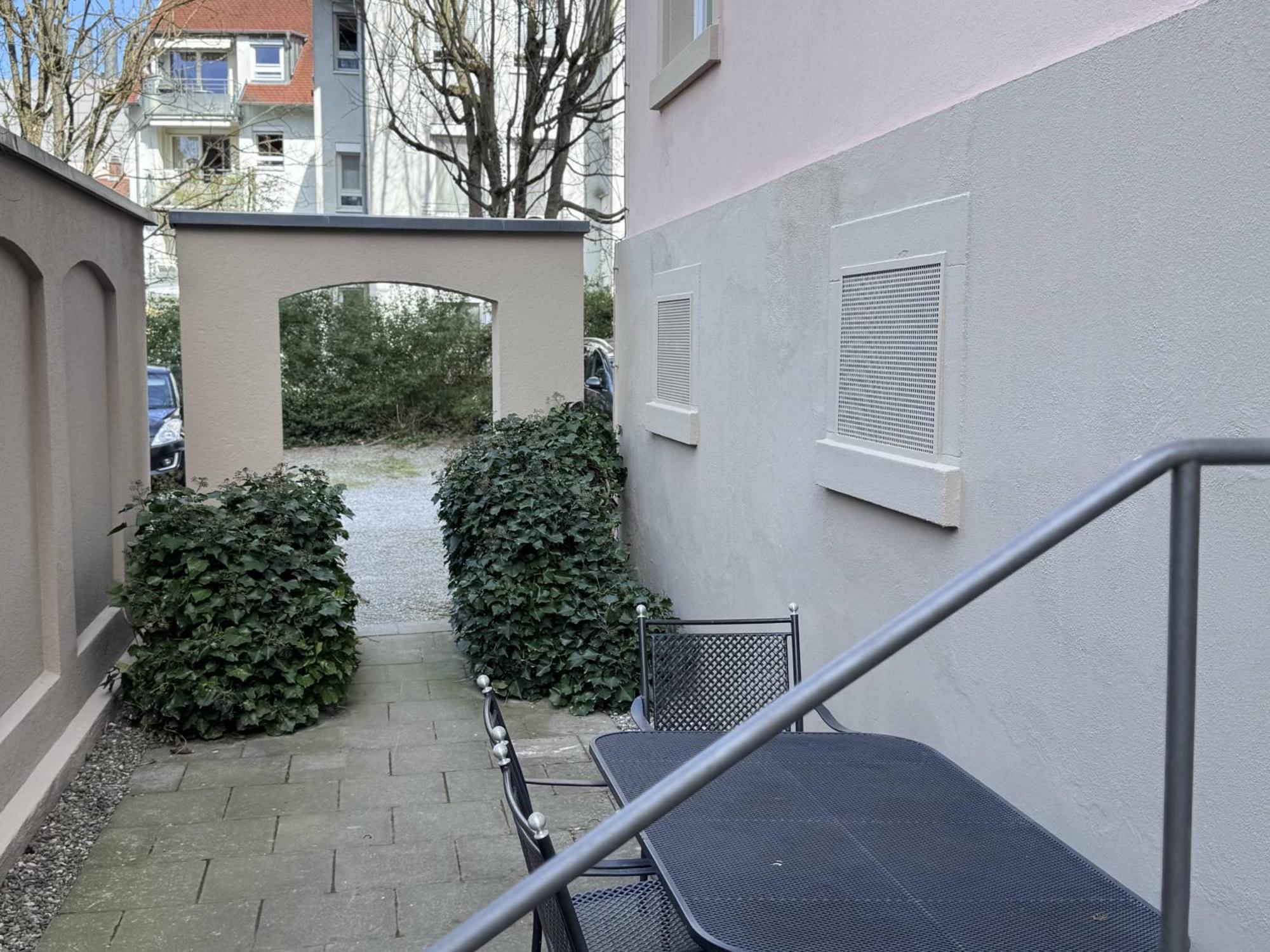 Seeglueck Seeliebe - Charmante Jugendstilwohnung Mit Parkplatz Direkt Im Zentrum Nahe Bahnhof Und Seeufer In Konstanz Luaran gambar